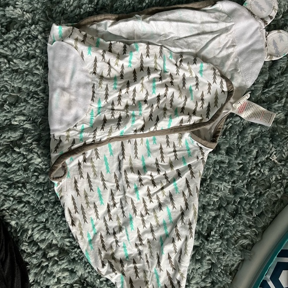 Blue and Gray New Baby Swaddles - Picture 4 of 9